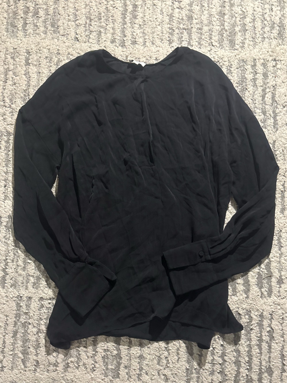 Vince elegant black silk blend long sleeve top blouse size 10